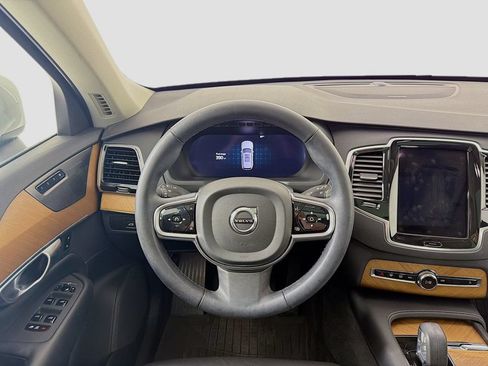 Used 2023 Volvo XC90 B6 Plus w/ Protection Package Premier AWD/4WD image 24