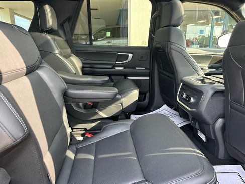 New 2025 Ford Expedition Platinum w/ Stealth Performance Package AWD/4WD image 34