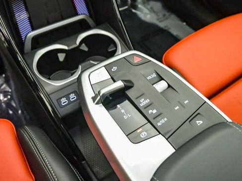 Used 2025 BMW X1 xDrive28i w/ Convenience Package image 23