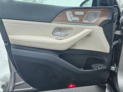 Certified 2023 Mercedes-Benz GLS 450 4MATIC image 21