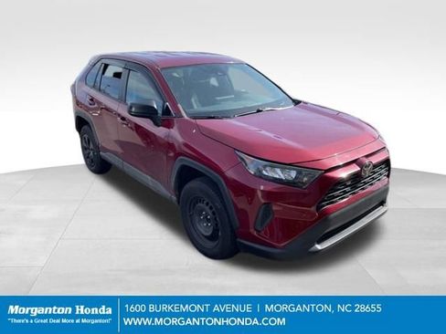 Used 2022 Toyota RAV4 LE image 1
