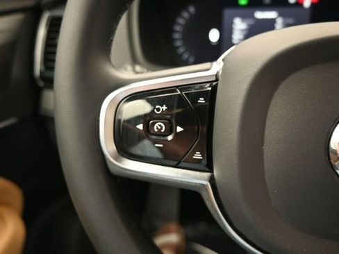 Used 2023 Volvo XC90 B6 Ultimate w/ Protection Package AWD/4WD image 23