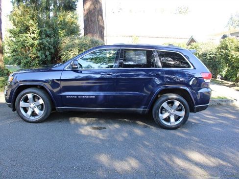 Used 2018 Jeep Grand Cherokee Limited AWD/4WD image 14
