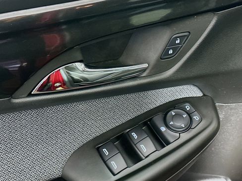 Used 2025 Chevrolet TrailBlazer LT w/ Driver Confidence Package image 15