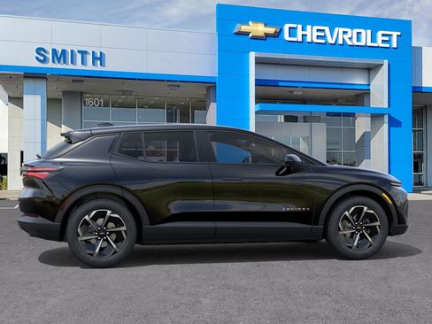 New 2026 Chevrolet Equinox EV LT image 29