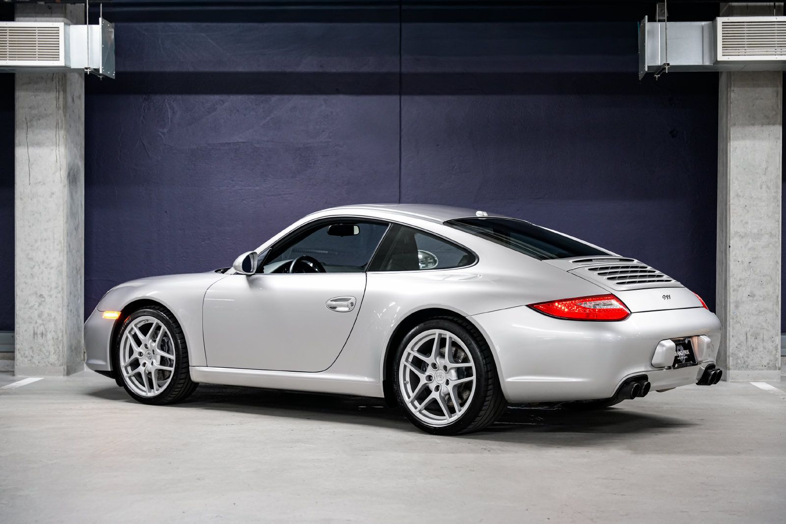 Used 2011 Porsche 911 Carrera RWD image 8