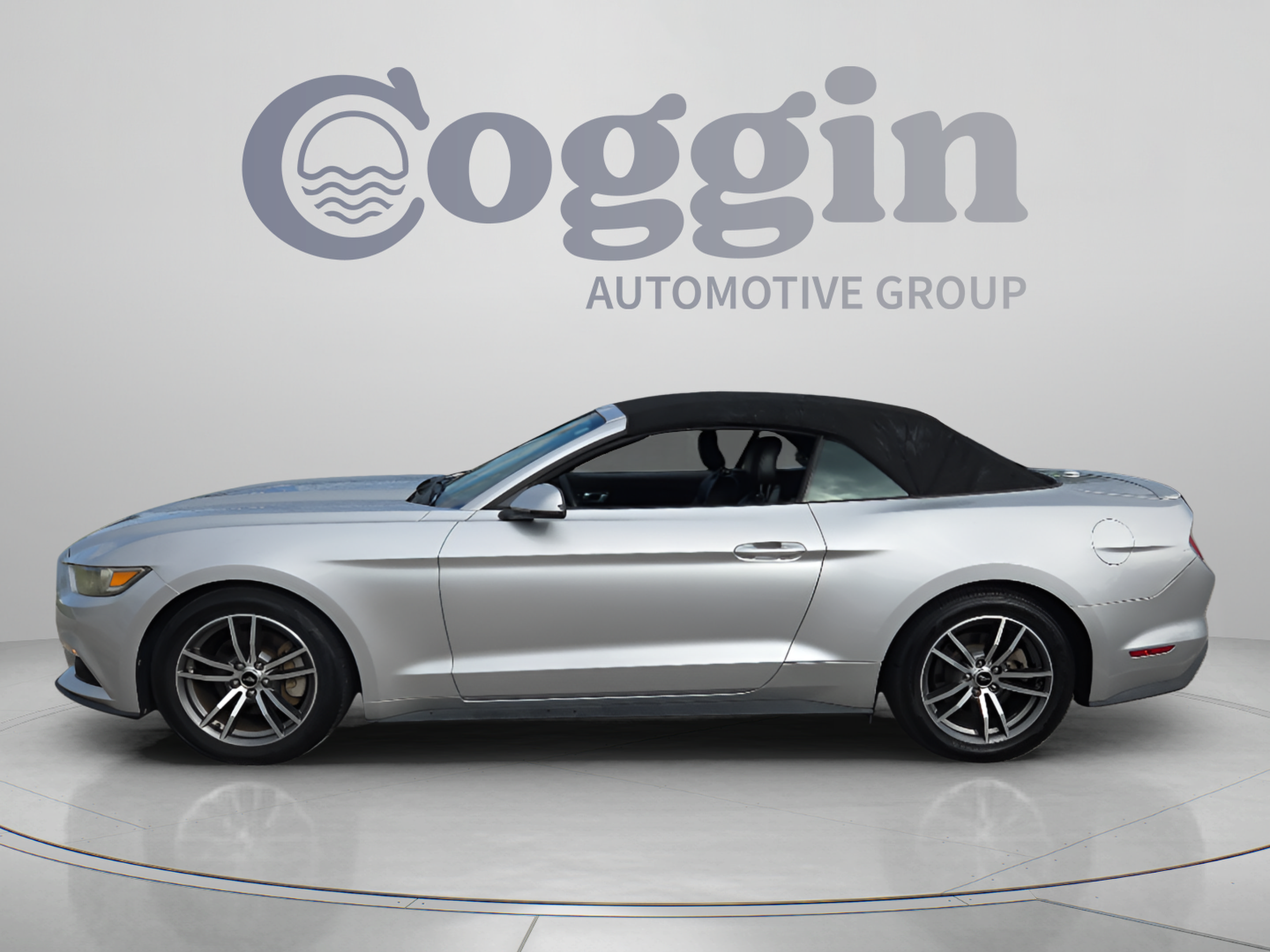 Used 2016 Ford Mustang Premium RWD image 2