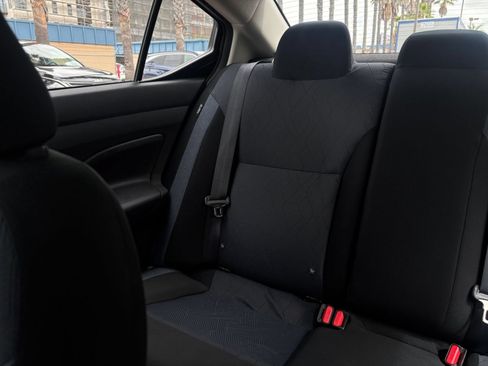 Used 2025 Nissan Versa SV FWD image 37