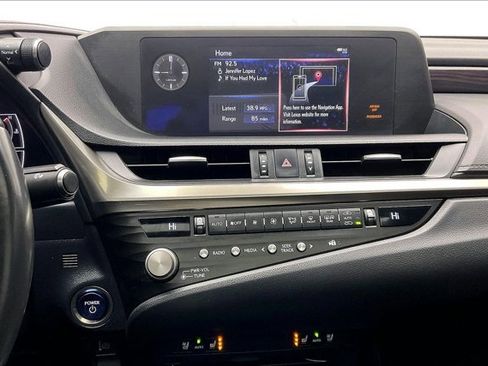 Used 2021 Lexus ES 300h w/ Premium Package image 5