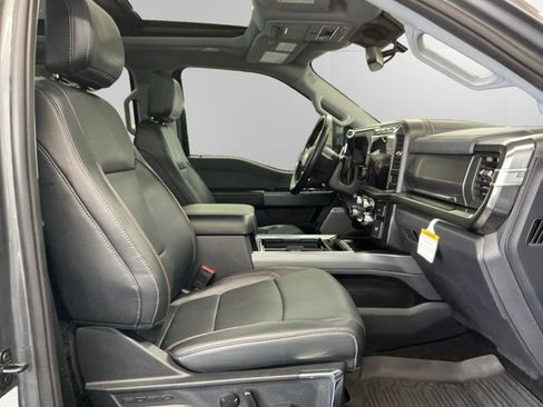 Certified 2023 Ford F250 Lariat w/ Lariat Ultimate Package AWD/4WD image 15