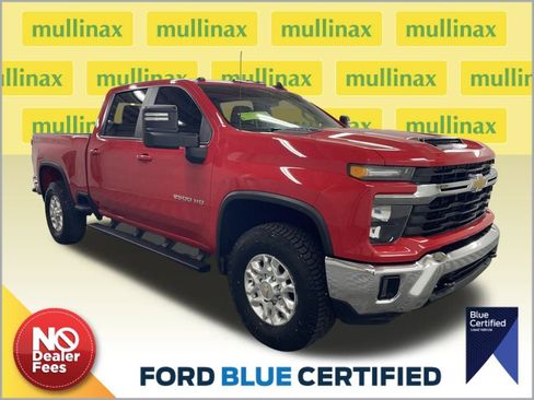 Used 2025 Chevrolet Silverado 2500 LT w/ Leather Package image 1