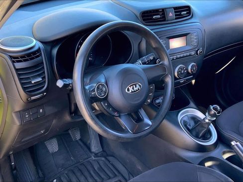 Used 2015 Kia Soul image 16