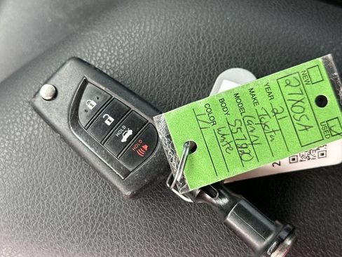 Used 2021 Toyota Camry LE FWD image 22
