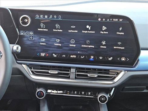 New 2026 Chevrolet Equinox EV LT image 12