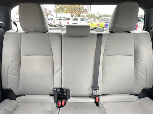 Certified 2025 Toyota Tacoma SR5 image 38