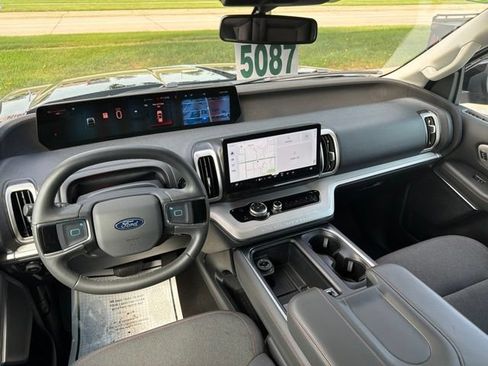 Certified 2025 Ford Expedition Max Active AWD/4WD image 20