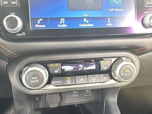 New 2025 Nissan Versa SR w/ Trunk Package FWD image 24