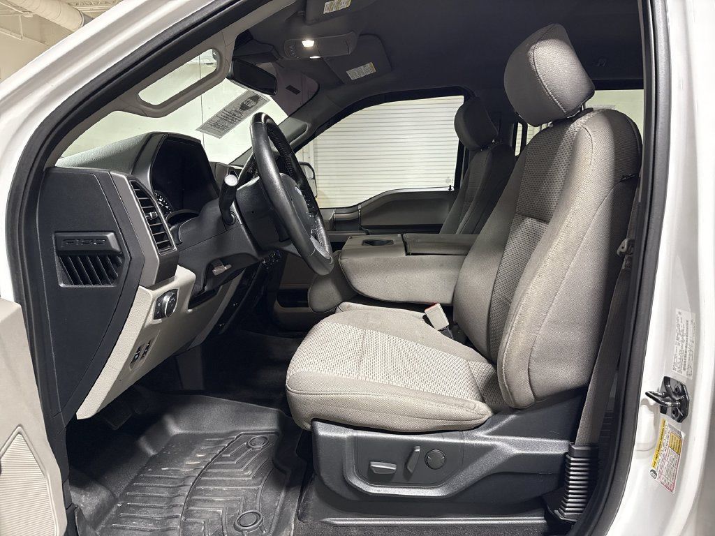 Used 2020 Ford F150 XLT w/ Equipment Group 302A Luxury AWD/4WD image 20