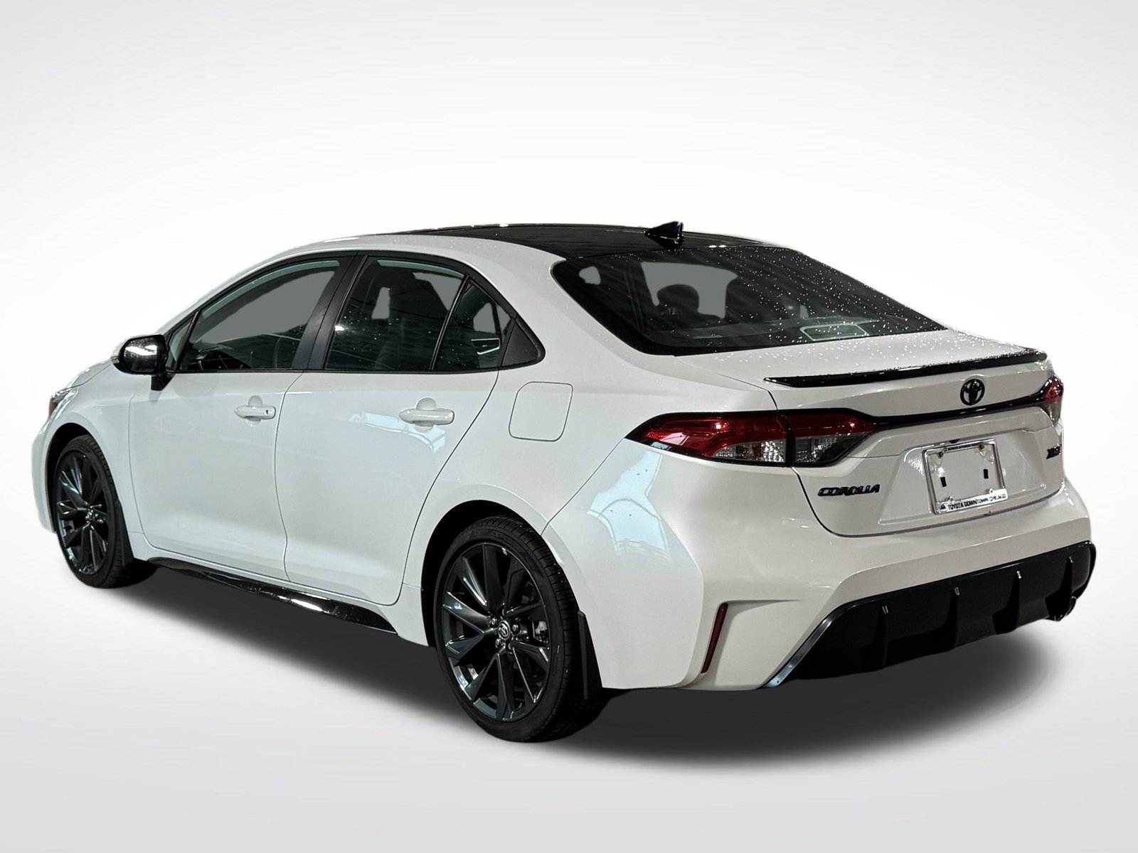 Used 2026 Toyota Corolla XSE FWD image 8