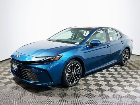 New 2026 Toyota Camry XLE image 4