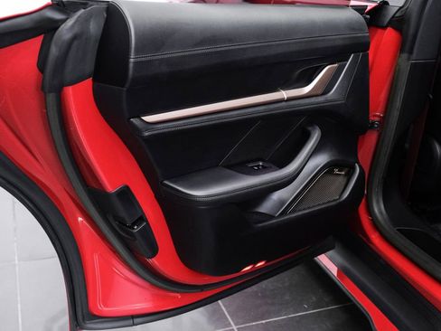 Used 2022 Porsche Taycan 4S image 54