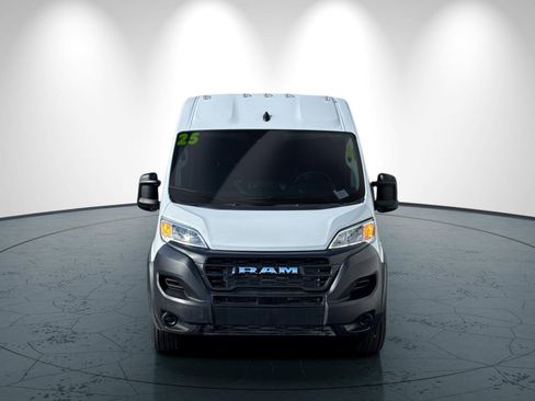 Used 2025 RAM ProMaster 2500 w/ Storage Group image 9