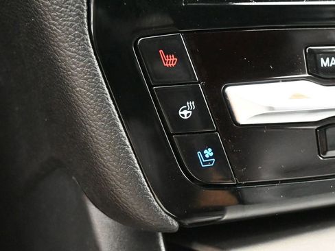 Used 2023 Ford Explorer Limited image 14