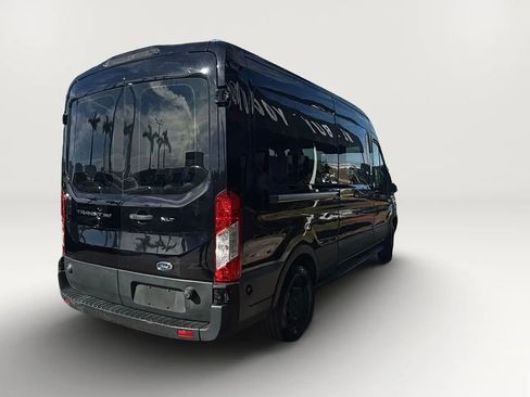 Used 2019 Ford Transit 350 XLT image 6