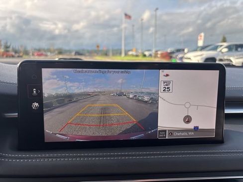 Used 2023 Genesis G70 2.0T image 21