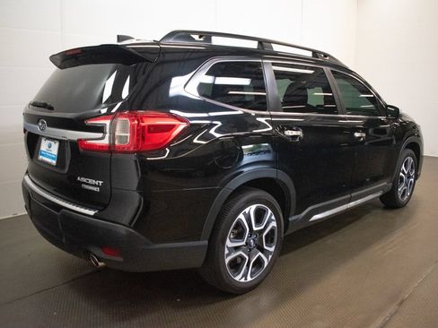 Used 2023 Subaru Ascent Touring AWD/4WD image 4