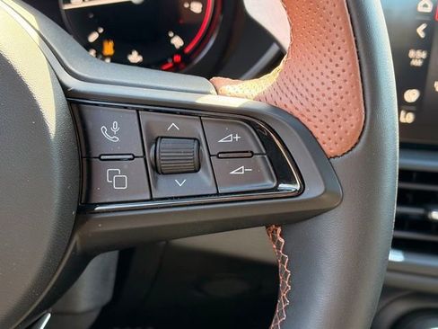 Used 2025 Alfa Romeo Giulia w/ Driving Assist Package RWD image 18