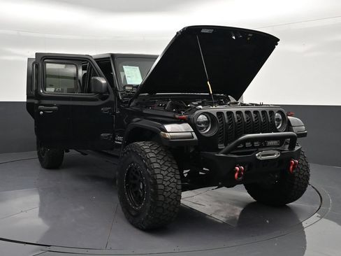 Used 2021 Jeep Gladiator Overland w/ Popular Equipment Package AWD/4WD image 35