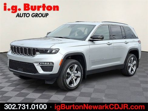 New 2025 Jeep Grand Cherokee Limited w/ Trailer Tow Package image 2