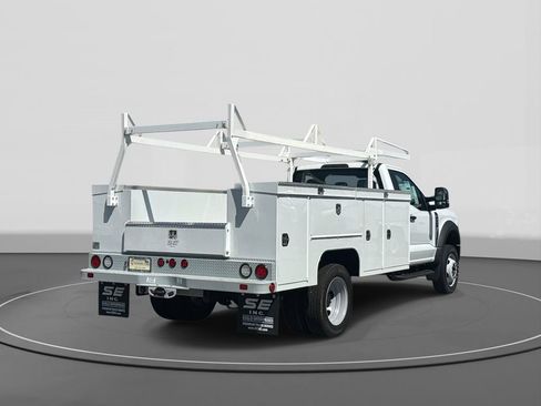 New 2024 Ford F450 XL w/ XL Chrome Package image 4