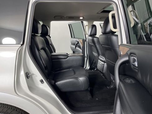 Used 2024 Nissan Armada SL w/ Captain's Chairs Package RWD image 44