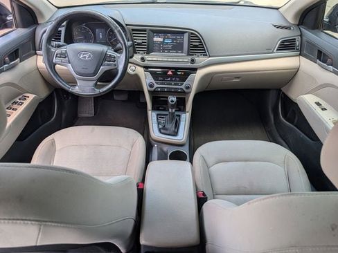 Used 2018 Hyundai Elantra Value Edition FWD image 11
