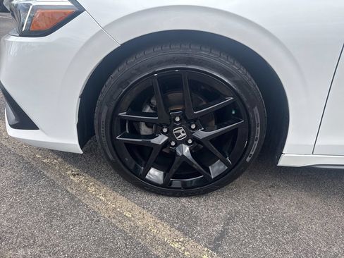 Used 2023 Honda Civic Sport image 12