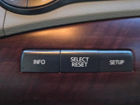 Used 2013 Toyota Sienna XLE image 34