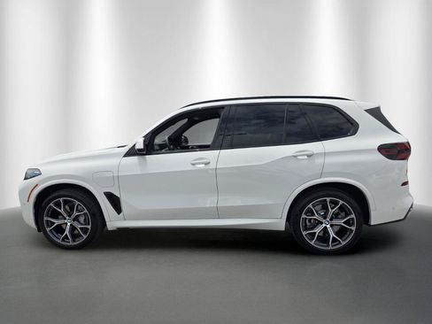 Used 2026 BMW X5 xDrive50e w/ M Sport Package AWD/4WD image 4
