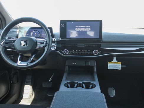 New 2026 Honda Prologue EX image 14