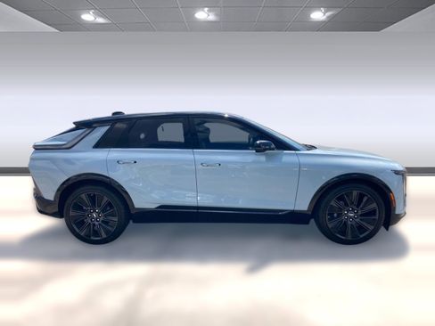 New 2025 Cadillac Lyriq Sport w/ Nappa Leather Package image 7