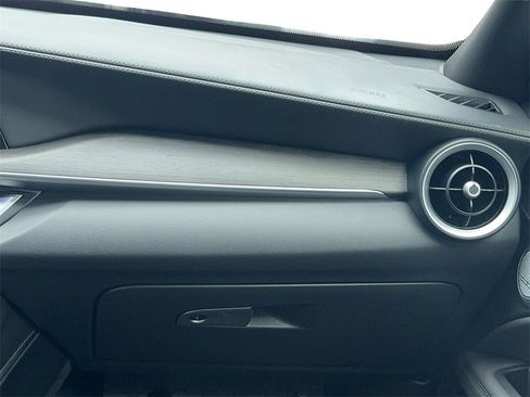 Used 2023 Alfa Romeo Stelvio Ti image 20