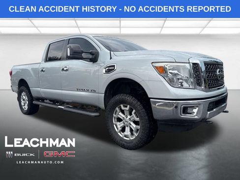 Used 2017 Nissan Titan SV AWD/4WD image 1