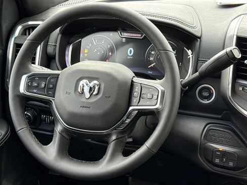 New 2026 RAM 2500 Laramie AWD/4WD image 14