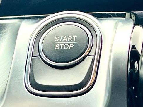 Certified 2023 Mercedes-Benz EQB 300 4MATIC image 31