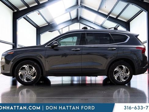 Used 2023 Hyundai Santa Fe SEL FWD image 3