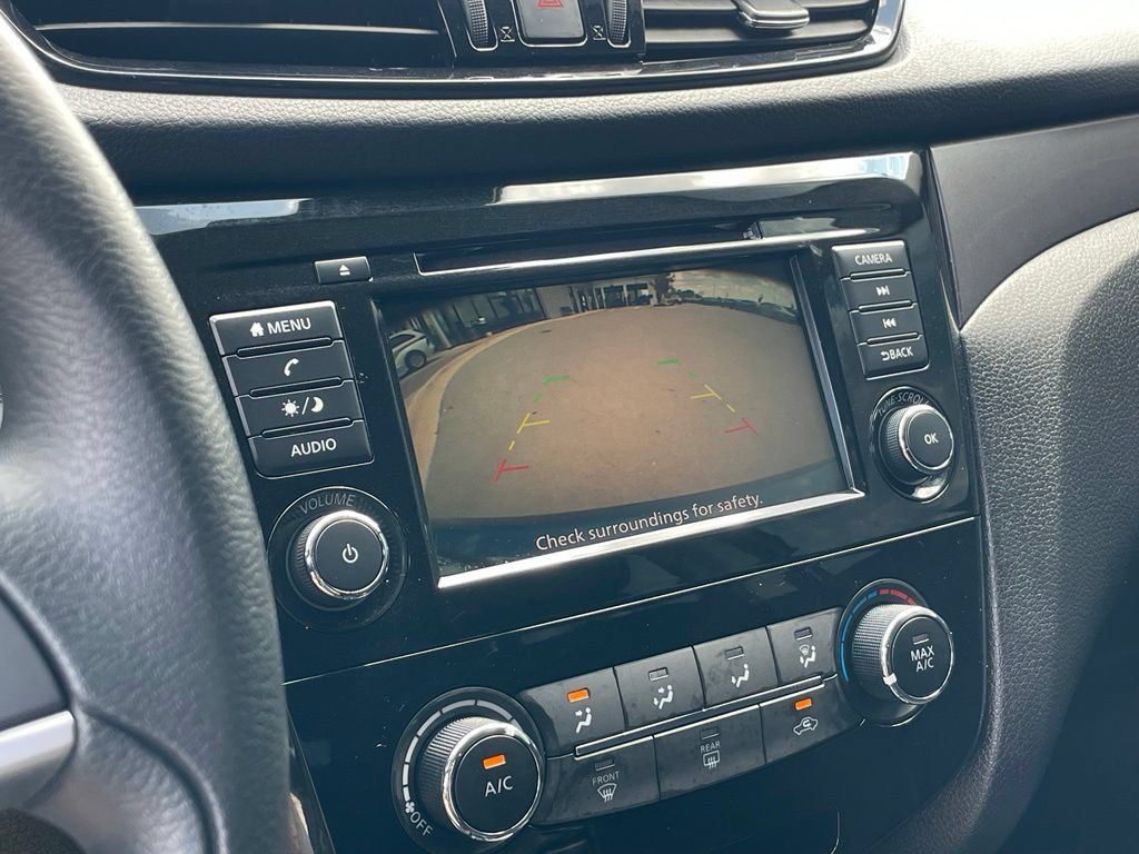 Used 2022 Nissan Rogue Sport S FWD image 15