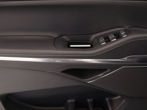 New 2026 Lincoln Navigator Premiere AWD/4WD image 16