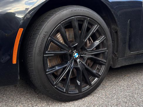 Used 2022 BMW 750i xDrive 750i xDrive w/ Executive Package image 12