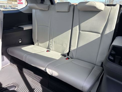 New 2026 Toyota Grand Highlander Limited image 7